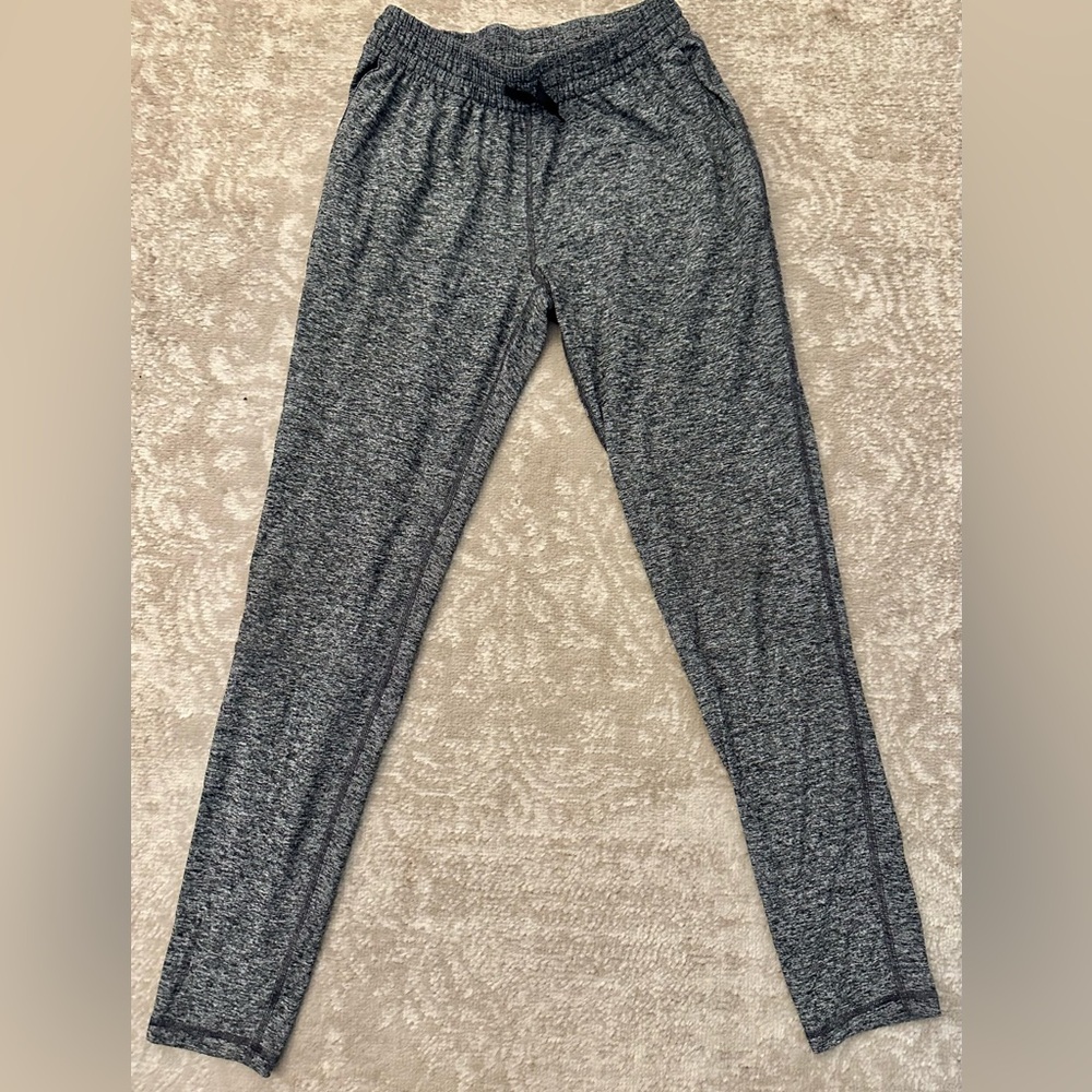 Outdoor Voices cloudknit sweatpants.
